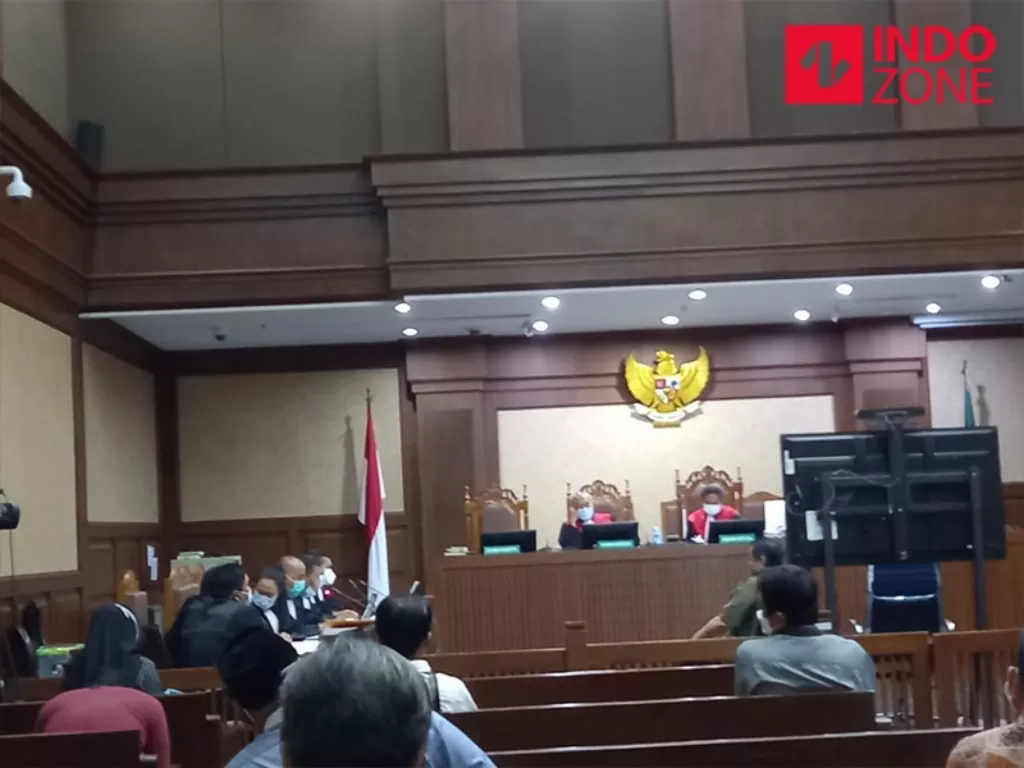 Irjen Napoleon saat menjalani sidang di Pengadilan Tipikor, Jakarta Pusat, Senin (8/2/2021). (INDOZONE/Sarah Hutagaol)