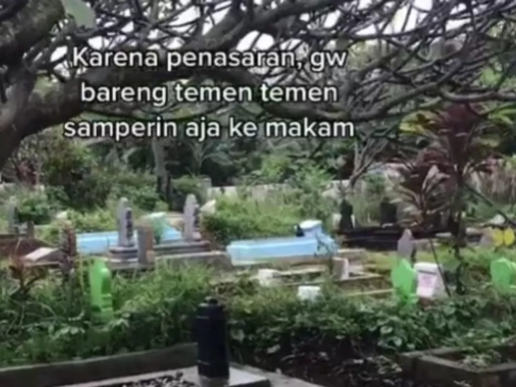 Suara wanita menangis histeris di makam viral (Tiktok)