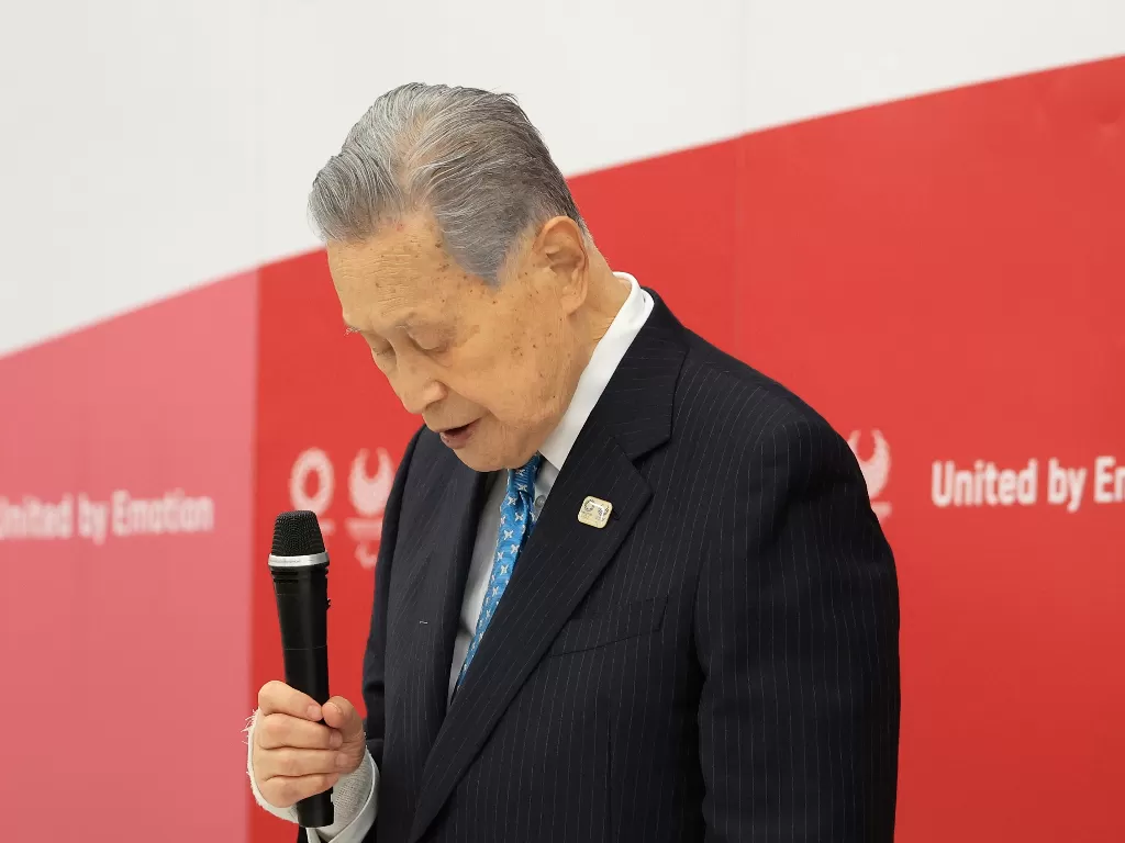 Ketua panitia penyelenggara Olimpiade Tokyo 2020 Yoshiro Mori mengumumkan pengunduran dirinya karena ia bertanggung jawab atas komentar seksisnya, di Tokyo, Jepang (12/2021). (photo/Yoshikazu Tsuno / Pool via REUTERS)