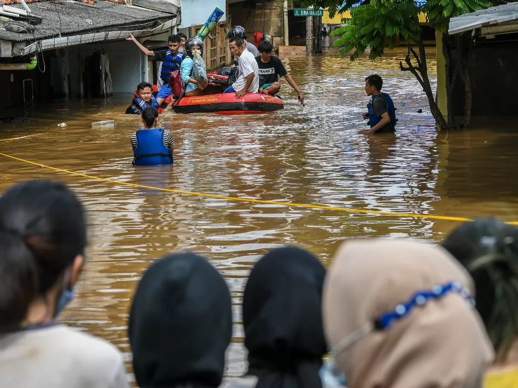 Banjir di Jakarta. (photo/Ilustrasi/ANTARA FOTO/Galih Pradipta)