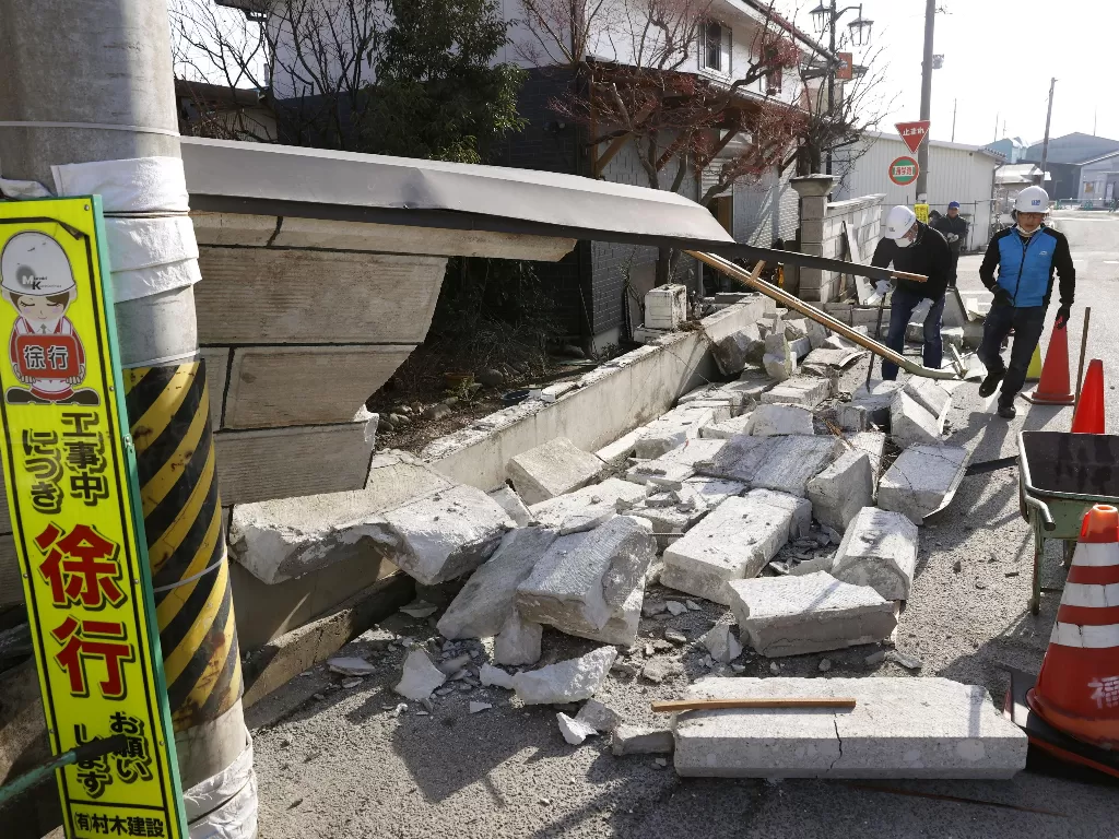 Gempa di Fukushima, Jepang. (photo/Kyodo/via REUTERS)