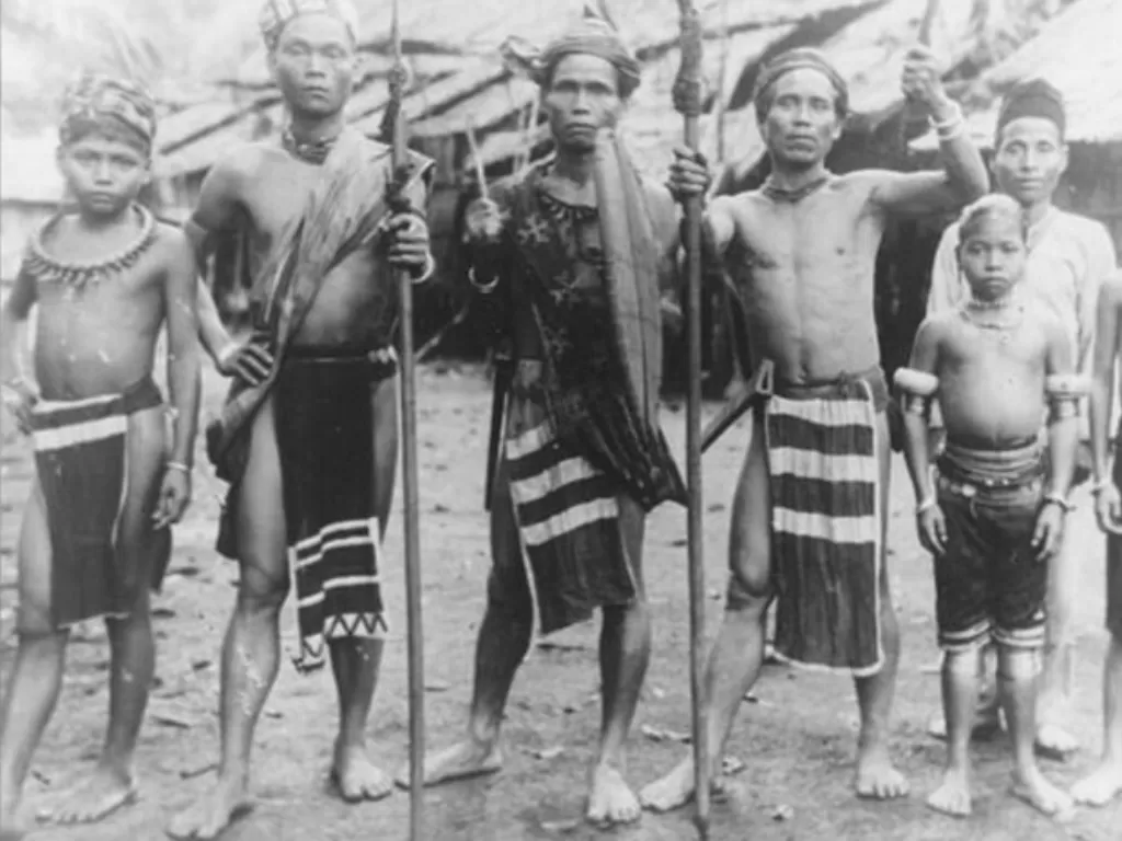 Ilustrasi Suku Dayak. (Wikipedia)
