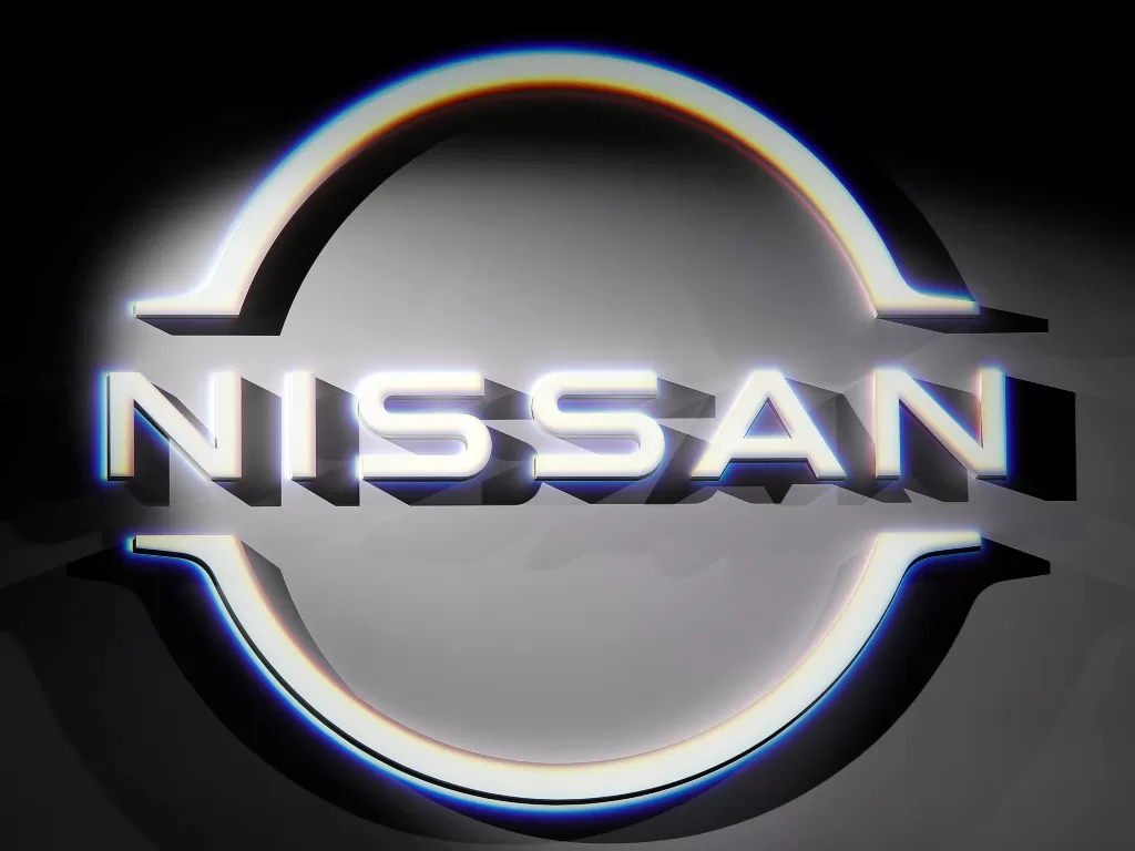 Logo pabrikan Nissan. (photo/REUTERS/Issei Kato)