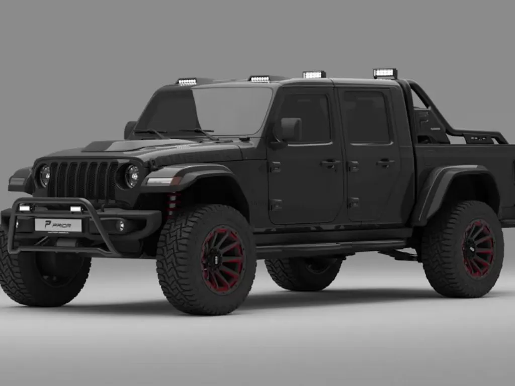Tampilan Jeep Gladiator usai dirombak Prior Design dengan body kit baru. (photo/Dok. Formacar)