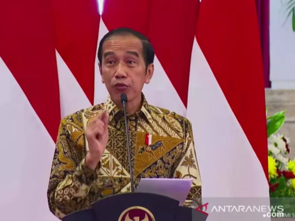 Tangkapan Layar Presiden Jokowi pada Rapat Koordinasi Nasional Pengendalian Kebakaran Hutan dan Lahan 2021 di Istana Negara, Jakarta, Senin. (Youtube Sekretariat Presiden/ANTARANEWS)