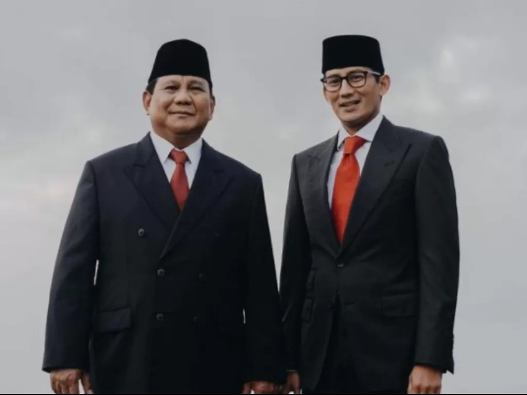 Menhan RI Prabowo Subianto (kanan) dan Menparekraf Sandiaga Uno. (Instagram/@prabowo)
