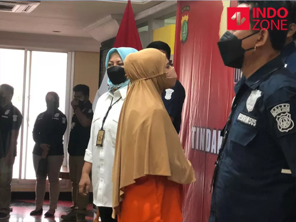 Konferensi pers kasus dokter-klinik kecantikan ilegal di Polda Metro Jaya. (INDOZONE/Samsudhuha Wildansyah)