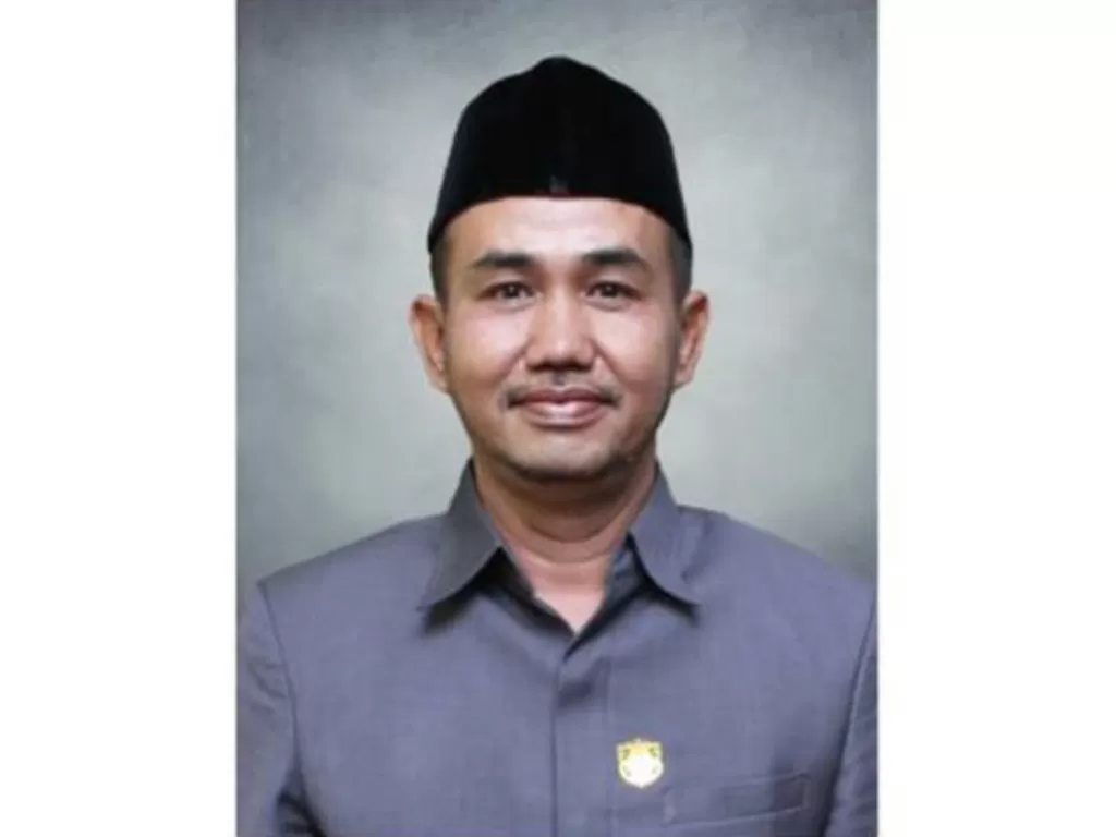 Muhammad Thohir anggota DPRD Kendal tewas usai disambar KA. (Ist)