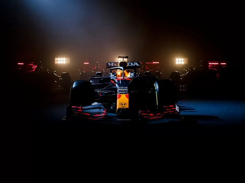 Mobil balap RB16B terbaru milik Red Bull Racing di F1 2021. (photo/Instagram/@redbullracing)