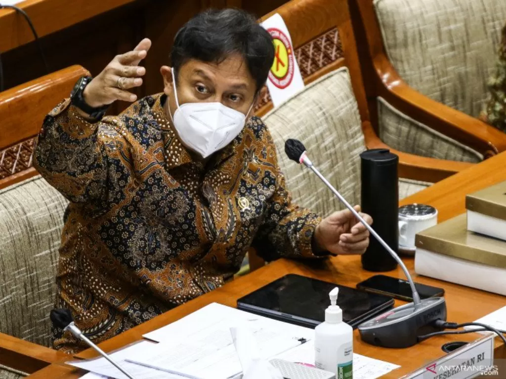  Menteri Kesehatan Budi Gunadi Sadikin memberikan paparan saat menghadiri rapat kerja bersama Komisi IX DPR di Kompleks Parlemen, Senayan, Jakarta, Rabu (13/1/2021). (photo/ ANTARA FOTO/Rivan Awal Lingga)