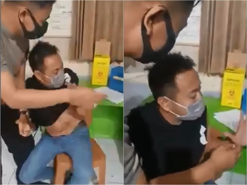 Pria ketakutan saat hendak disuntik vaksin (Twitter/@jowoshitpost)