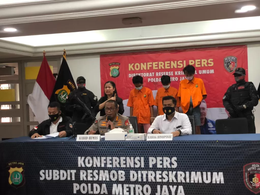 Konferensi pers begal sadis di Polda Metro Jaya (INDOZONE/Samsudhuha Wildansyah)