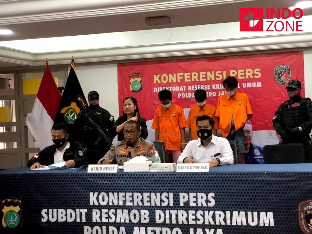Konferensi pers kasus penipuan via SMS di Polda Metro Jaya. (INDOZONE/Samsudhuha Wildansyah).