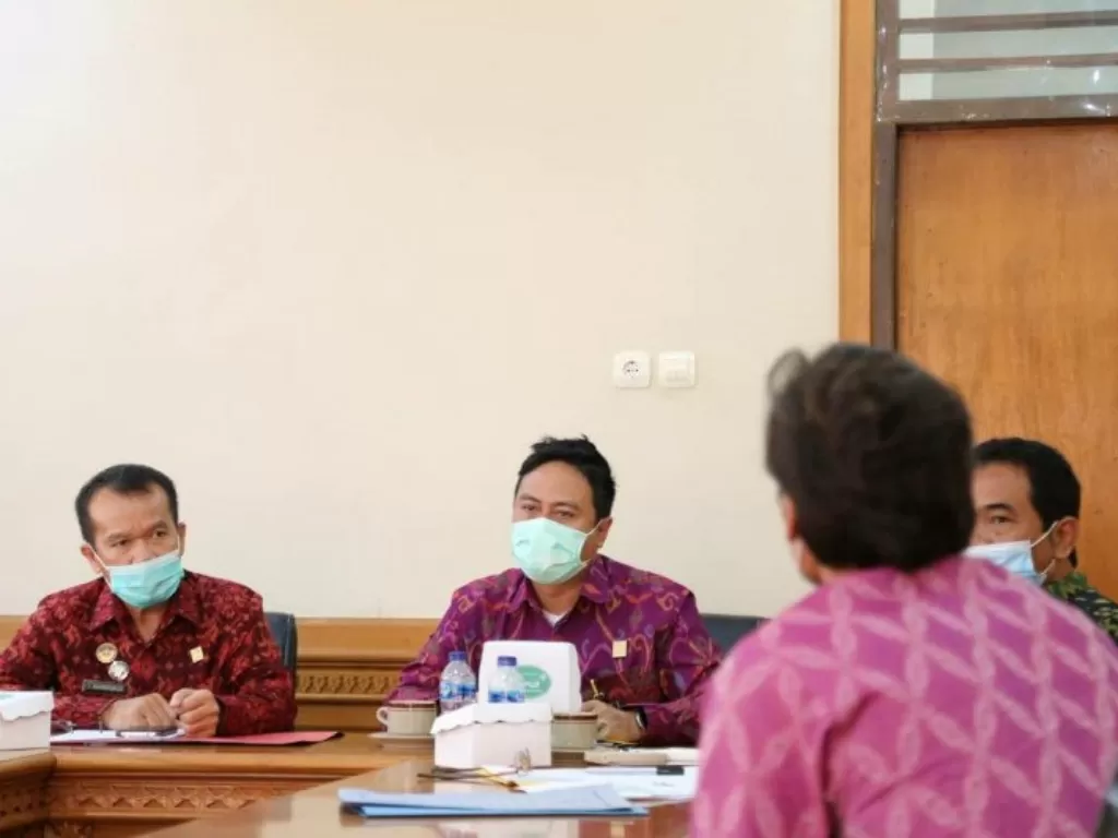 Proses sidang pewarganegaraan di Ruang Sahadewa Kantor Wilayah Kementerian Hukum dan HAM Bali, Selasa (2/03/2021). ANTARA/Humas KemenkumHAM Bali. (Antara/Ayu Khania Pranisitha/2021)