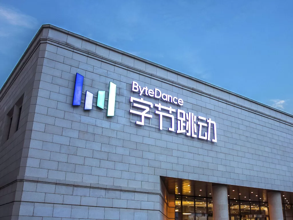 Tampilan logo ByteDance di kantor pusatnya yang ada di Tiongkok (photo/CNN)