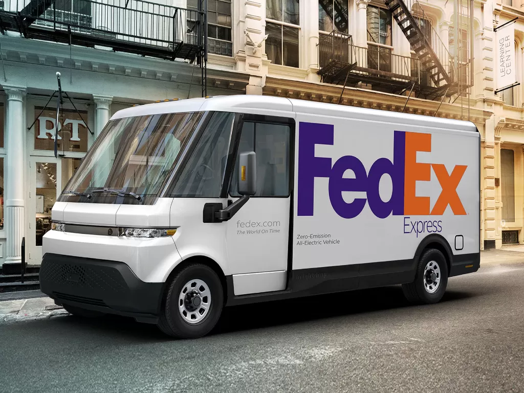 Tampilan mobil pengiriman barang milik FedEx (photo/FedEx via. InsideEVs)
