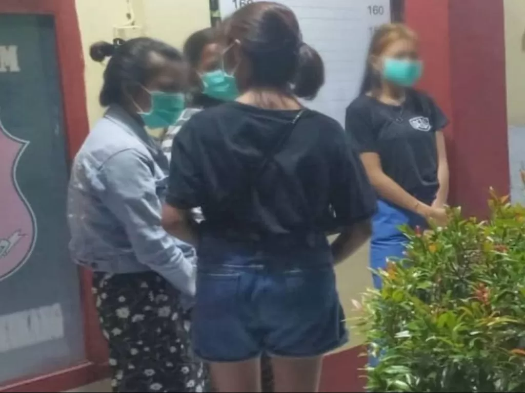 4 gadis remaja diamankan polisi di sebuah hotel di Makassar. (Instagram Makassar_iinfo)