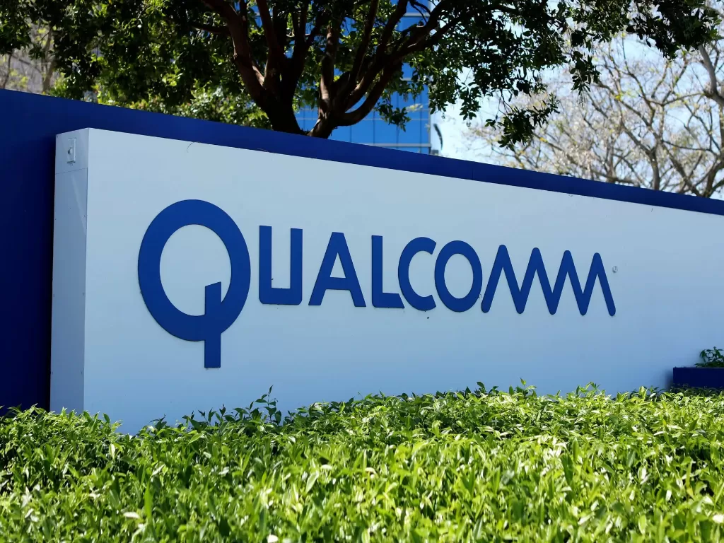 Tampilan logo Qualcomm di salah satu kantornya di California, AS (photo/REUTERS/Mike Blake)