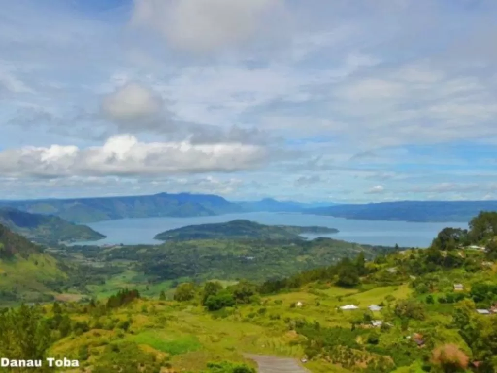 Kawasan Strategis Pariwisata Nasional Danau Toba di Sumatera Utara. (Foto: Dokumentasi Kementerian PUPR)