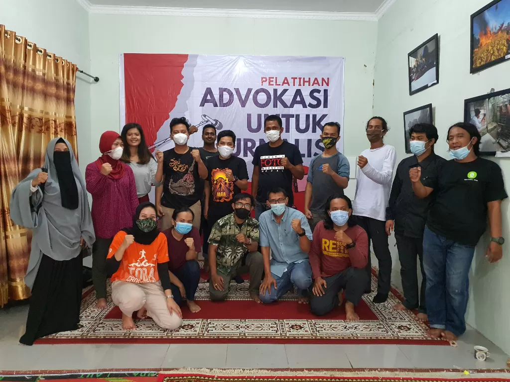 Foto bersama, anggota PFI Medan dan Kontras Sumut saat melakukan pelatihan advokasi jurnalistik (PFI Medan)