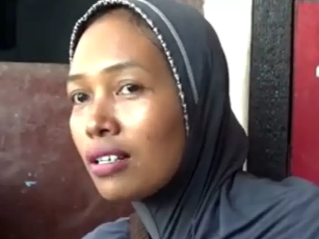 Farhiyatun Aini (37), ibu 3 anak yang nekat jual ginjal. (YouTube jtvjember)