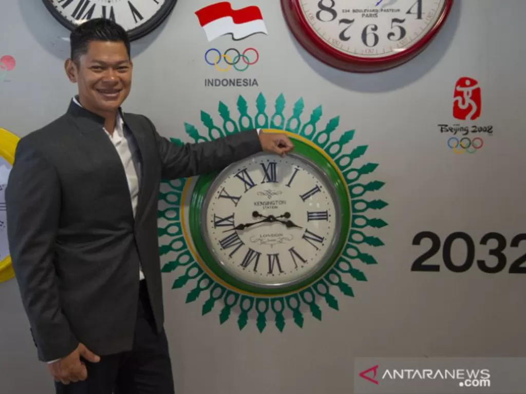 Dokumentasi. Ketua Umum Komite Olimpiade Indonesia (KOI) Raja Sapta Oktohari berpose di kantornya di Senayan, Jakarta, Kamis (16/7/2020). (photo/ANTARA/ADITYA PRADANA PUTRA)