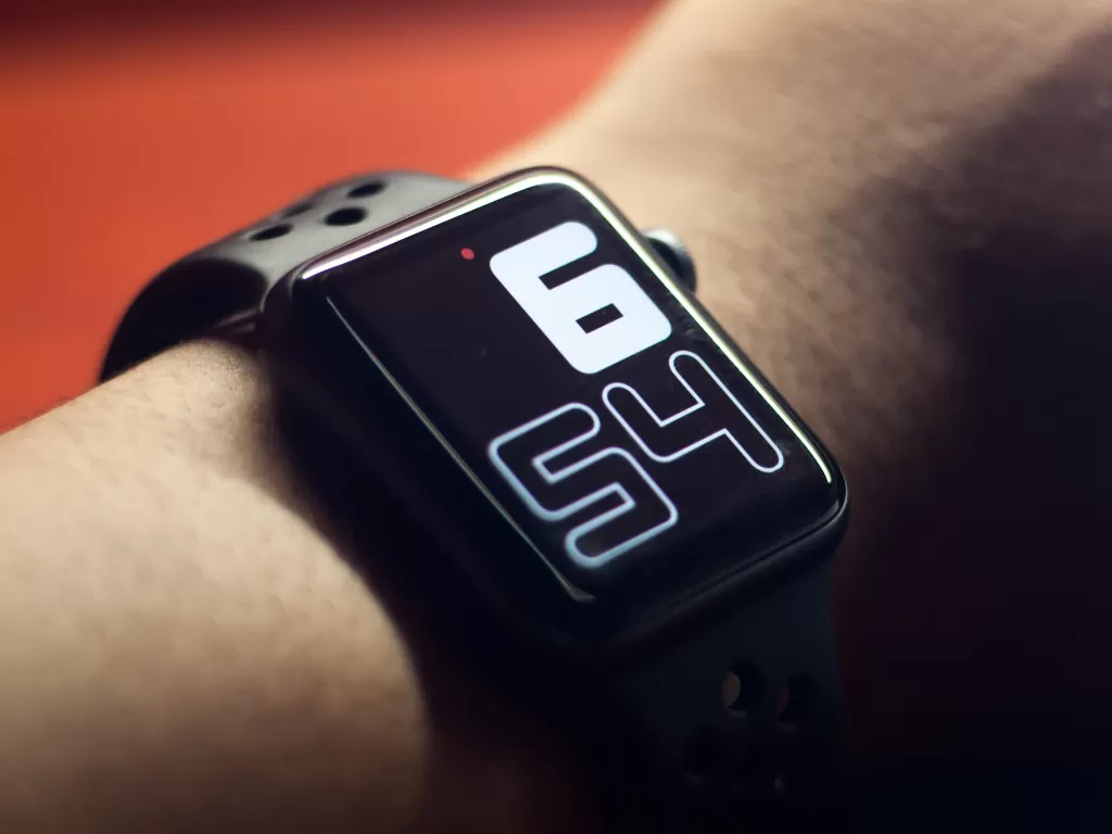 Tampilan smartwatch Apple Watch terbaru (photo/Unsplash/Sumudu Mohottige)
