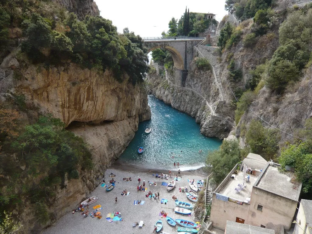 Desa terpencil di Italia. (documentarytube.com)