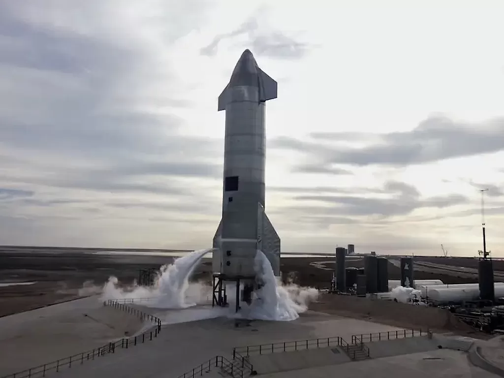 Tampilan prototype roket Starship buatan SpaceX (photo/SpaceX)