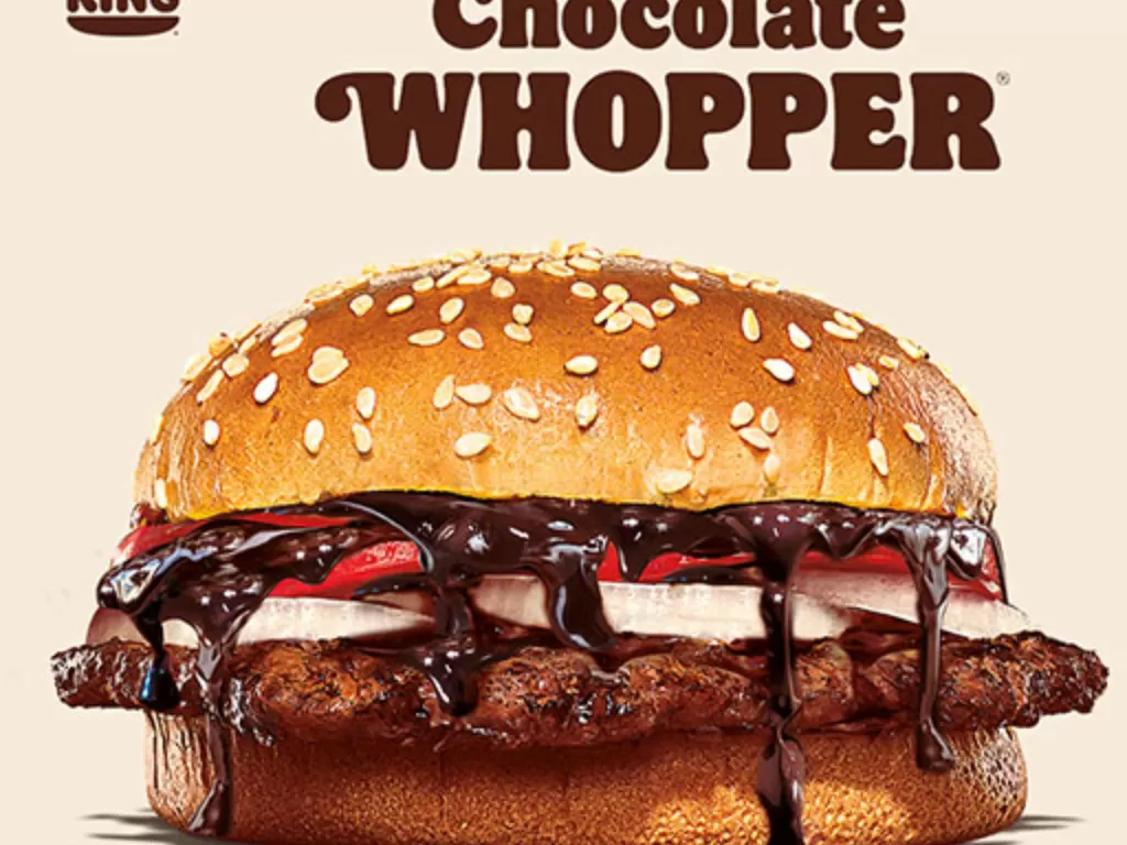 Tampilan burger Chocolate Whopper dari Burger King. (photo/Dok. Burger King)