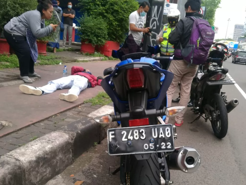 Foto kecelakaan lalu lintas yang diunggah Polda Metro Jaya. (Twitter/@TMCPoldaMetroJaya)