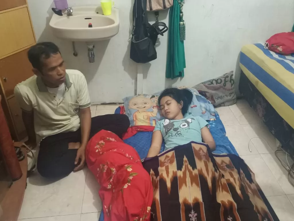 Siti Raisa Miranda (16) sedang tertidur pulas dalam waktu yang panjang (Ist)