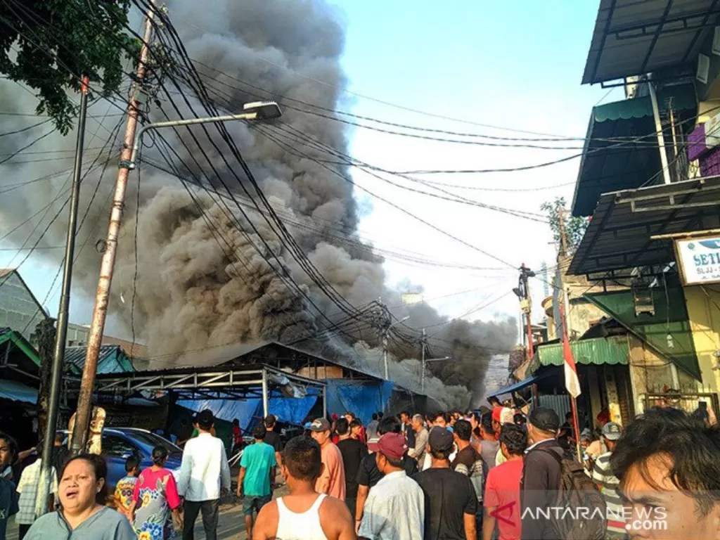 Kebakaran di Pasar Kambing,Tanah Abang, Jakarta Pusat, Kamis petang (8/4/2021). ANTARA/Handout/aa.