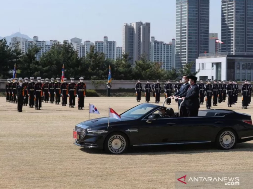  Menteri Pertahanan, Prabowo Subianto, saat melakukan kunjungan kehormatan ke Korea Selatan, Kamis (8/4/2021).  (photo/ANTARA/HO-Humas Sekretariat Jenderal Kementerian Pertahanan)
