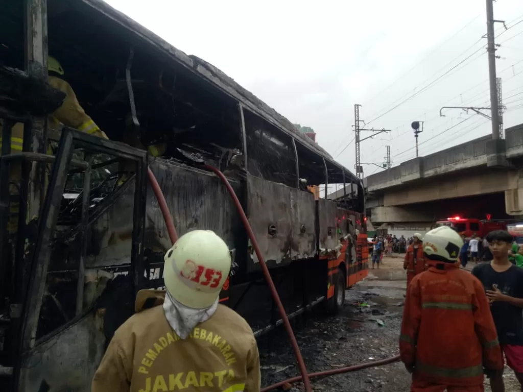 Kebakaran bus di Jakarta Utara. (Dok. Humas Dinas Pemadam Kebakaran DKI Jakarta)