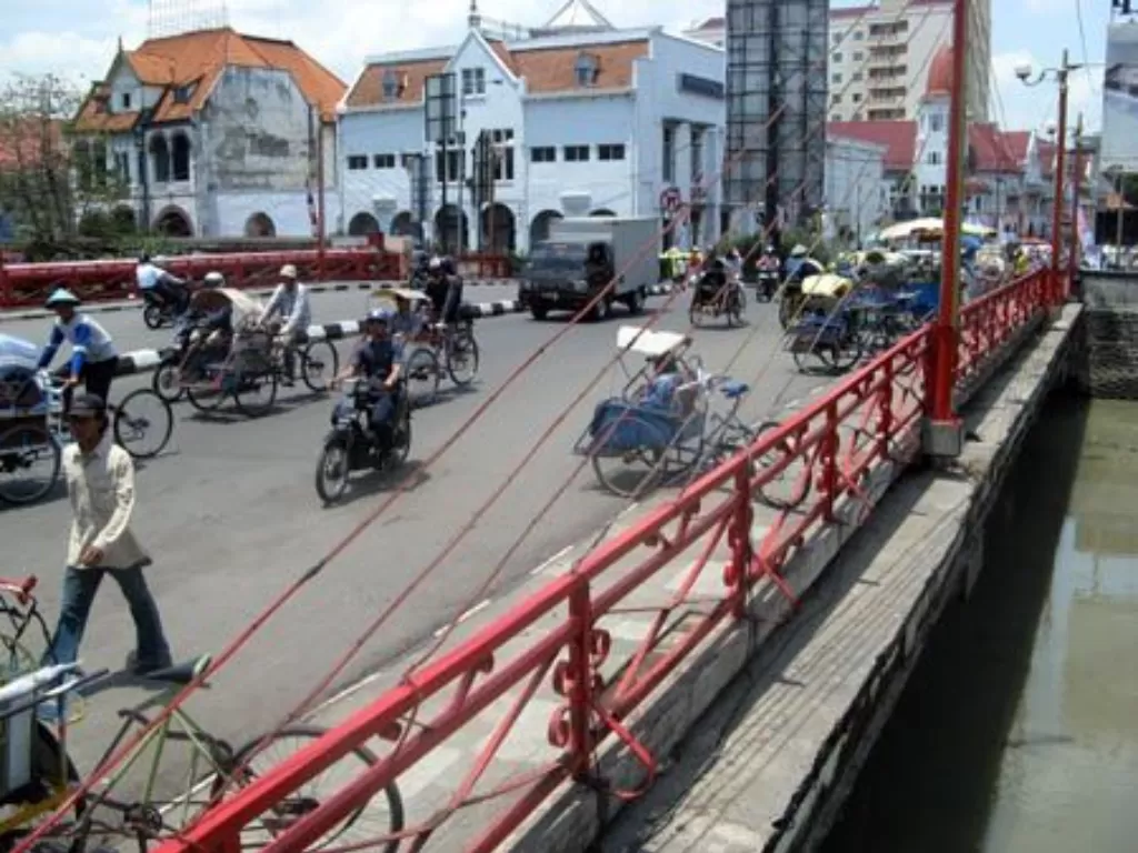 Jembatan Merah Surabaya. (pinterest.com)
