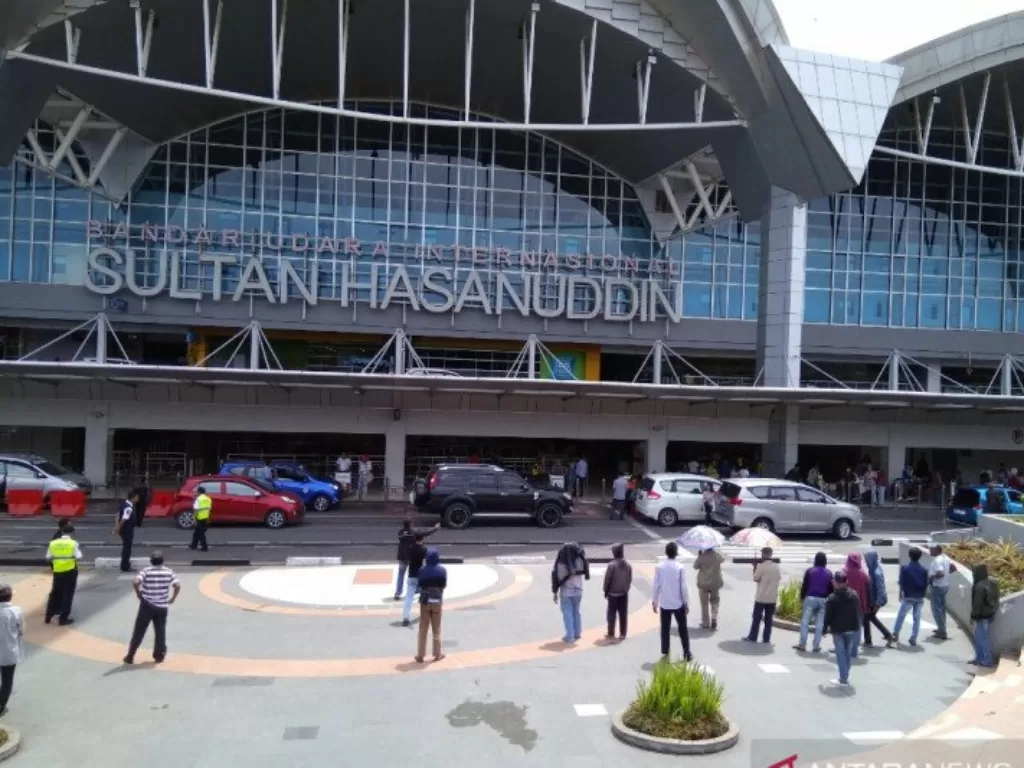 Bandara Internasional Sultan Hasanuddin, Makassar. (photo/ANTARA Foto / Suriani Mappong)