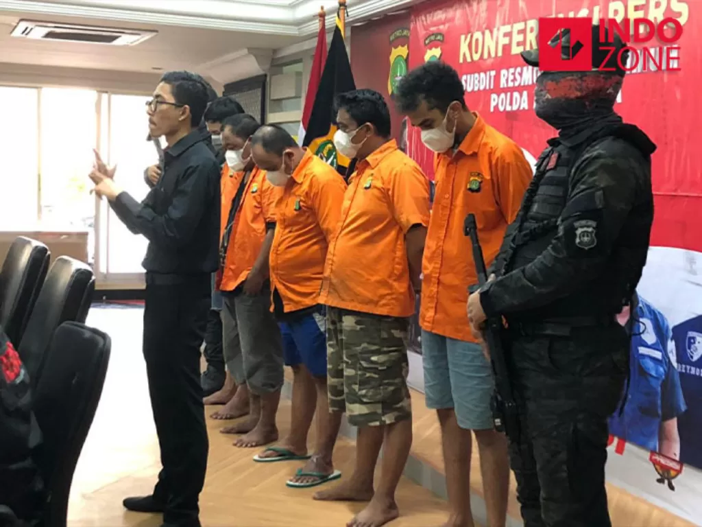 Konferensi pers pencurian ngaku anggota polisi di Mapolda Metro Jaya. (INDOZONE/Samsudhuha Wildansyah).