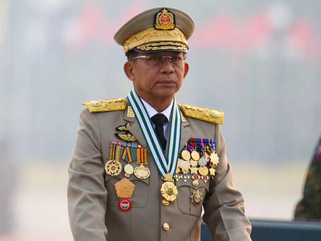 Kepala junta Myanmar Jenderal Senior Min Aung Hlaing di Hari Angkatan Bersenjata di Naypyitaw, Myanmar, Sabtu (27/3/2021).  (photo/REUTERS/STRINGER)