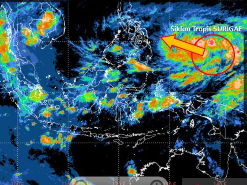 Ilustrasi - Siklon Tropis Surigae terbentuk di sekitar Pasifik Barat sebelah utara Papua, Rabu (14/4/2021). (photo/ANTARA/HO-BMKG)