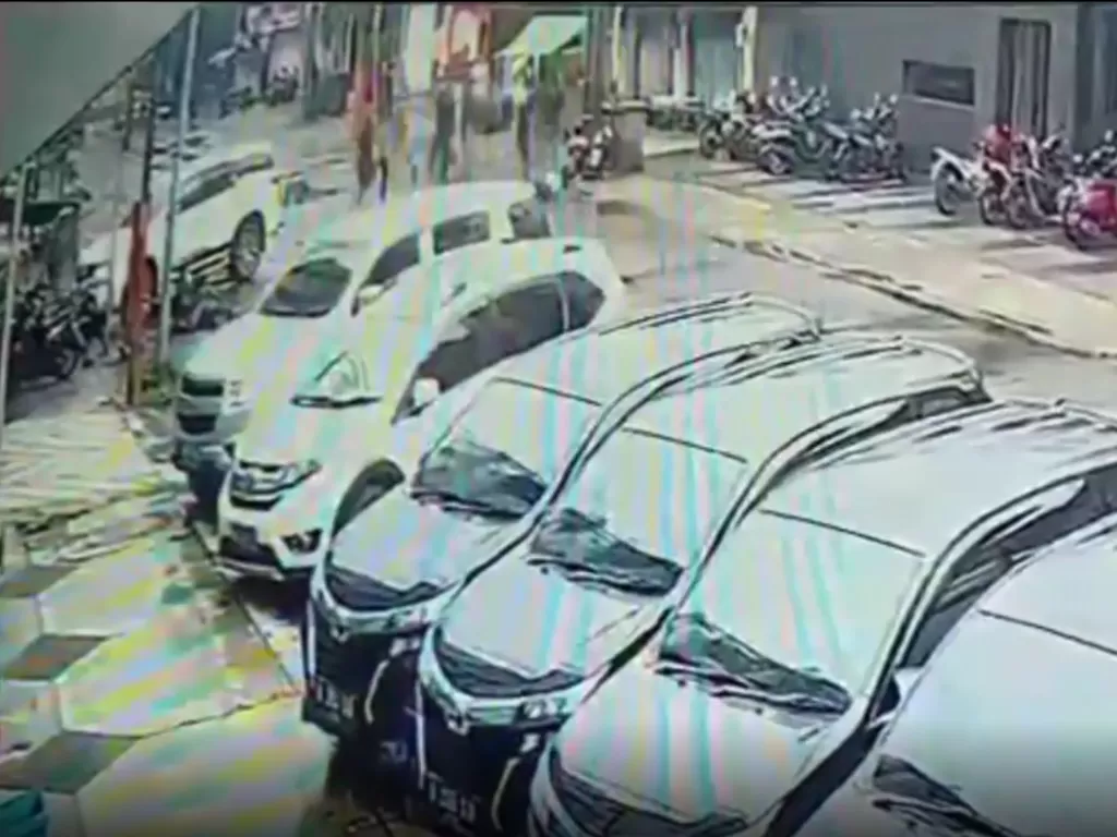 Anggota Brimob tewas usai terjadi aksi pengeroyokan di Jalan Falatehan I, Kebayoran Baru, Jakarta Selatan, Minggu (18/4) pagi.