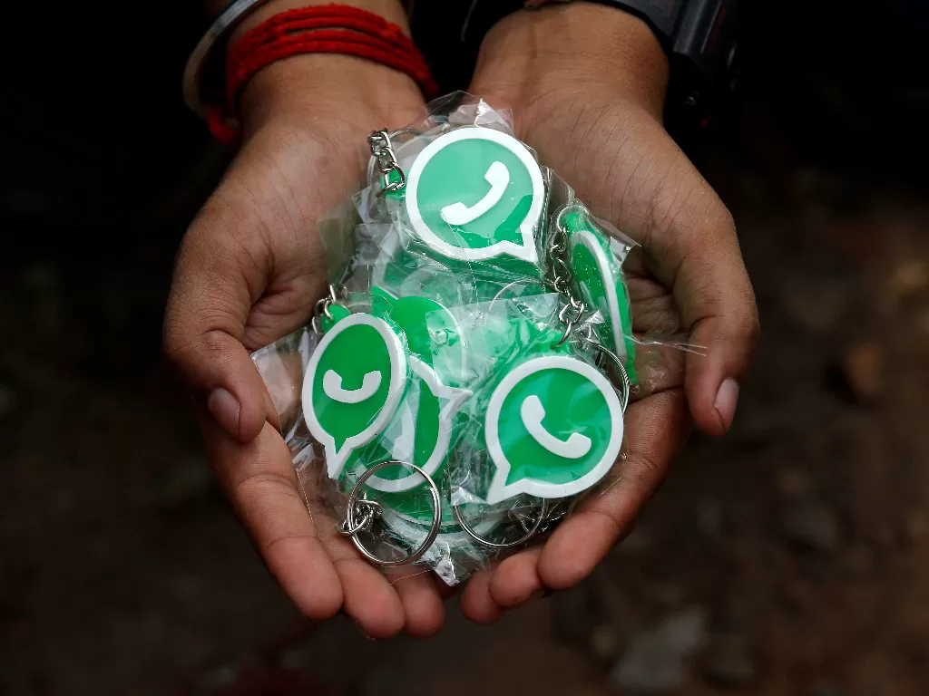 Whatsapp akan terintegrasi dengan Facebook Messenger (REUTERS/Rupak De Chowdhuri/File Photo).