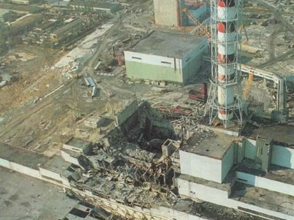 Bencana Chernobyl (Wikipedia).