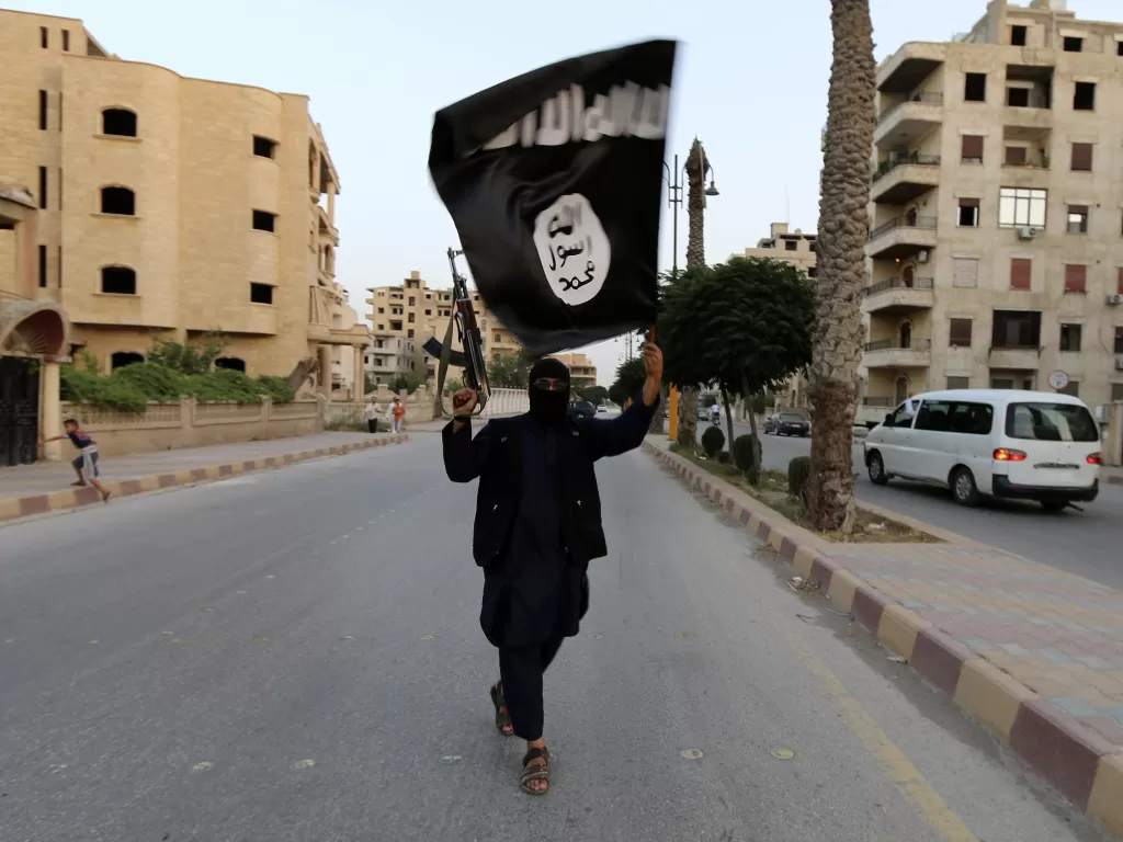 Pengacara tegaskan FPI dan Munarman anti ISIS. (photo/REUTERS/Stringer)