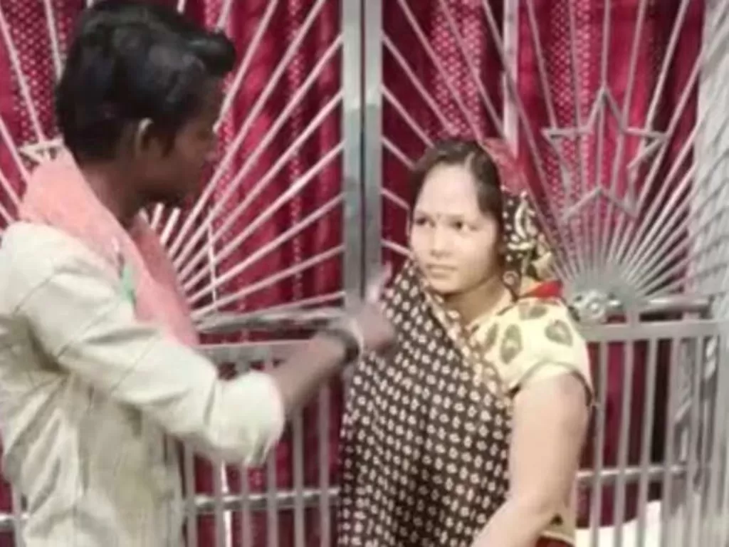 Pria ini rela istrinya menikah dengan selingkuhannya (YouTube/ATN News Express Bihar jharkhand)