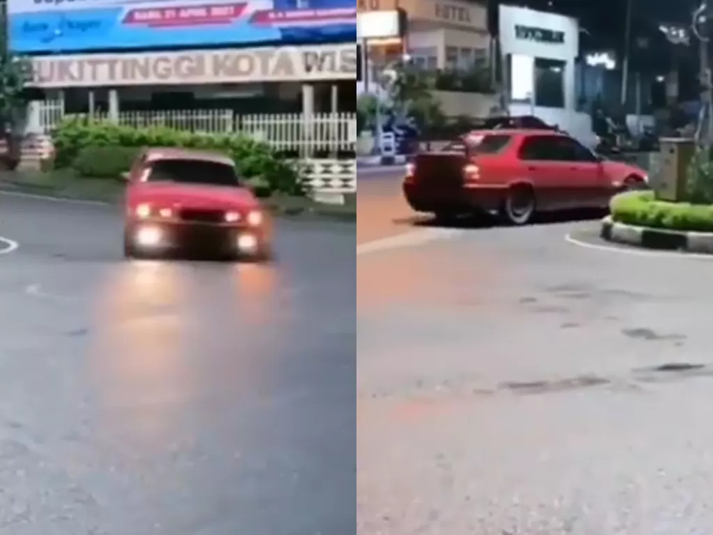 Sebuah mobil merah yang melakukan aksi ngedrift. (Photo/Instagram/@wargabukittinggi_agam)