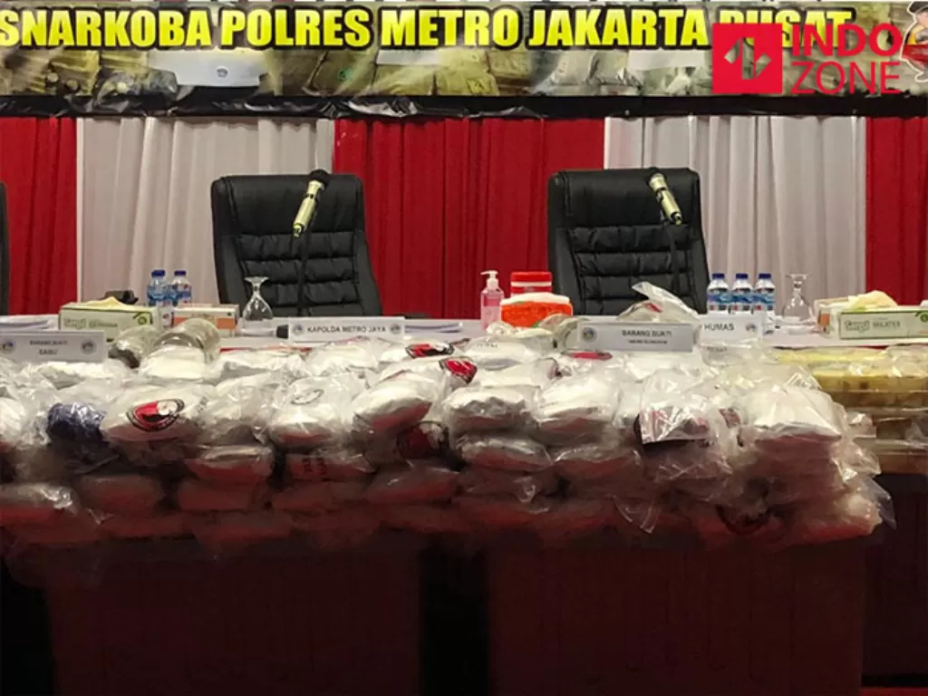 Konferensi pers Polres Jakpus kasus 310 kg sabu di Hotel N1, Petamburan, Jakpus. (INDOZONE/Samsudhuha Wildansyah).