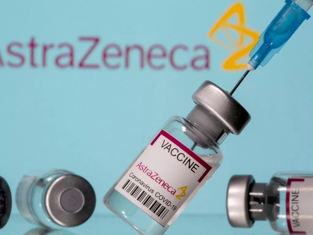Vaksin AstraZeneca yang dihentikan sementara di Indonesia (REUTERS/Dado Ruvic/Illustration/File Photo)