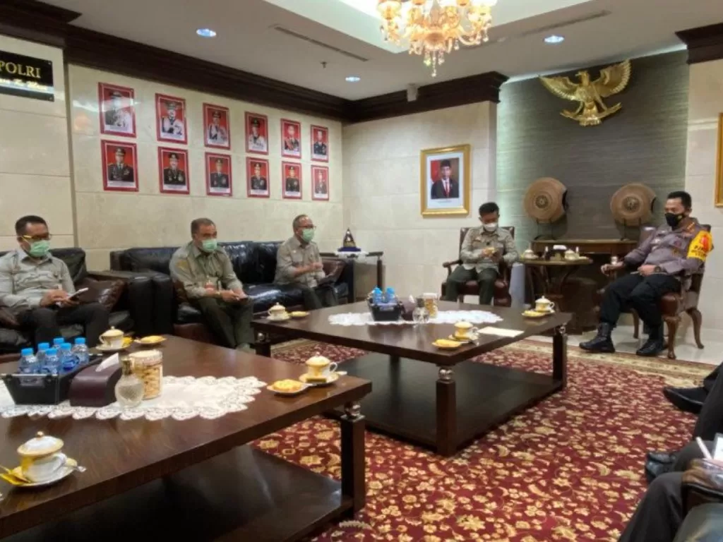 Kapolri Jenderal Pol. Listyo Sigit Prabowo bertemu dengan Menteri Pertanian Syahrul Yasin Limpo di Mabes Polri, Jakarta, Senin (17-5-2021). ANTARA/HO-Divisi Humas Polri