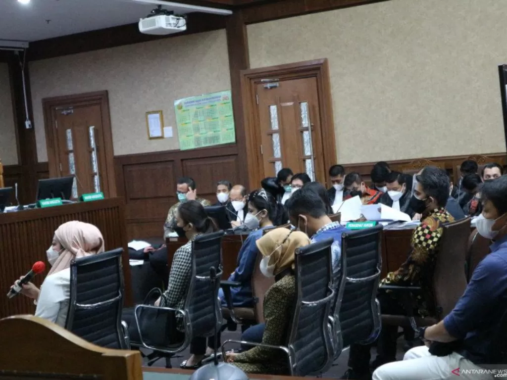 JPU KPK menghadirkan 10 orang saksi dalam sidang untuk terdakwa mantan Menteri Kelautan dan Perikanan (KKP) Edhy Prabowo di Pengadilan Tindak Pidana Korupsi (Tipikor) Jakarta, Selasa (18/5). (photo/ANTARA/Desca Lidya Natalia)